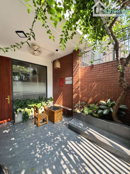 Bán Căn Homestay Nguyễn Văn Thoại, Biển Mỹ Khê, 2 Tầng, 85m2 thuê 20tr/th chỉ 13.x tỷ