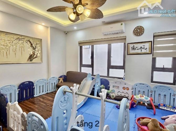 Chỉ 5.9 tỷ Bán Nhà Thạch Bàn 45m2-5 tầng-Mt 5m-Ô TÔ ĐỖ CỔNG-NGÕ NÔNG-FULL NỘI THẤT-SỔ VUÔN