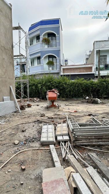 Hóc Môn (Tân Xuân-HM) bán lô đất full TC 242m2 HXH gần Lê Thị Hà và Song Hành giá 7,6tỷ