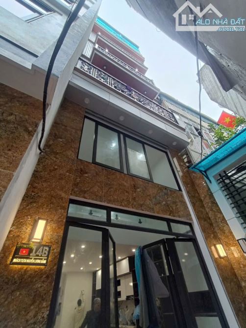 Cần bán gấp nhà Xã Đàn Nguyễn Lương Bằng 41m 6 tầng 4.2mt  10.65 tỷ Đống Đa thang máy tặng