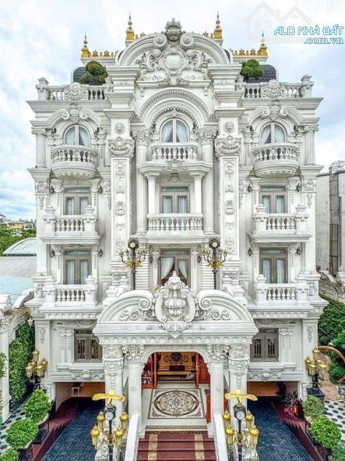 MẶT TIỀN TRẦN VĂN KIỂU- SD 3500m2 - FULL NỘI THẤT TÂY Á ĐÔNG- 300 TỶ