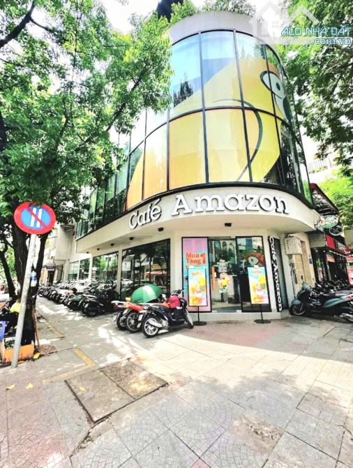 Cho Thuê GÓC 2MT 162 Nguyễn Thái Bình + Ký Con, Quận 1. DT 5x18m