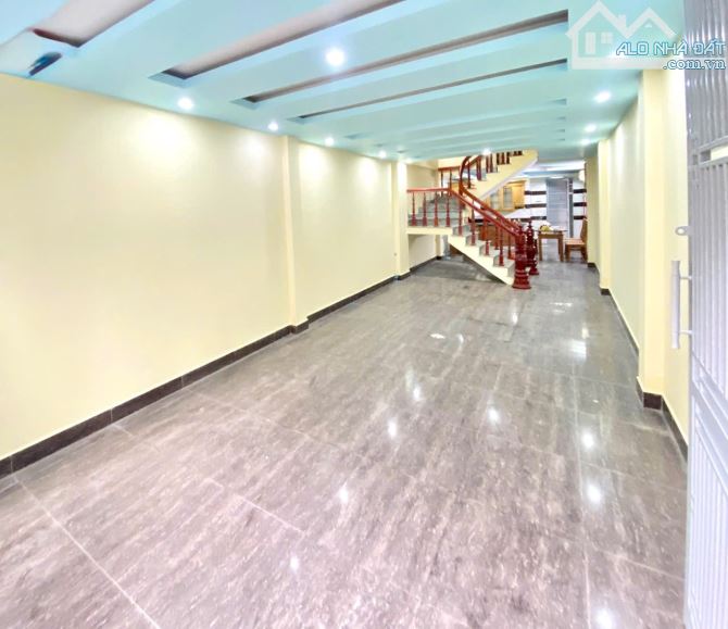 Lô 22 Lê Hồng Phong - hơn 9 Tỷ - 60m2 - 5 Tầng - đang cho thuê 15tr