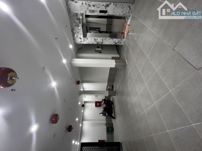Tòa CCMN Đại Mỗ phân lô gần ô tô DT 60m x 6 tầng thang máy  giá 12,3 tỷ