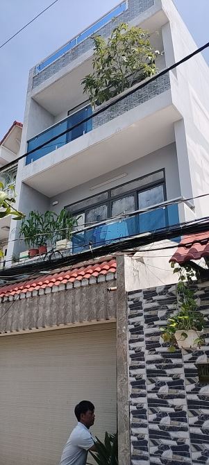 Nhà Mới 4 Tầng 80m2, 4PN, Huỳnh Tấn Phát, Nhà Bè, Xe Hơi Vào Tận Nhà, Sổ Hồng Riêng. Chỉ 8 - 10
