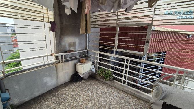 Nguyễn Văn Cừ – Ngõ nông, 20m ra ô tô tránh-NHÀ ĐẸP - DÂN XÂY - KIÊN CỐ - 8.3 tỷ - 10