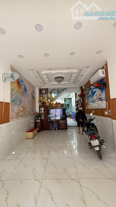 Nhà 4 tầng đường THẠNH XUÂN 22, phường THẠNH XUÂN, Q12, dt 61m2 (4mx15m), Hẻm Ôtô - 11
