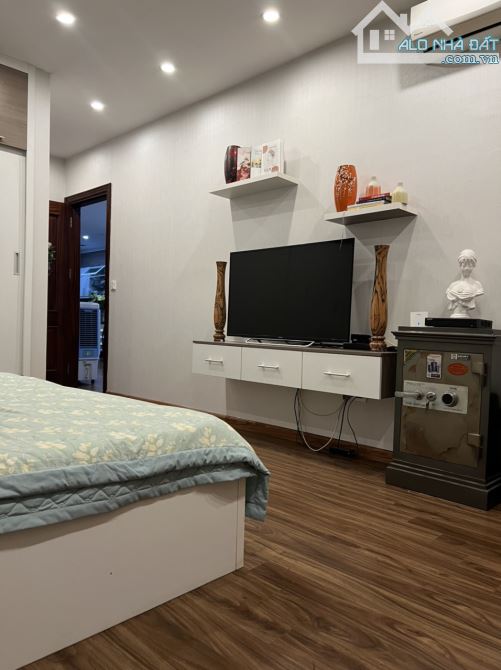 Bán căn hộ diện tích lớn 139m ở chung cư Huyndai Hillstate- Tô Hiệu- Hà Đông, giá 9.28 tỷ - 11