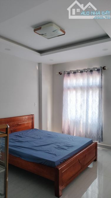 Nhà Mới 4 Tầng 80m2, 4PN, Huỳnh Tấn Phát, Nhà Bè, Xe Hơi Vào Tận Nhà, Sổ Hồng Riêng. Chỉ 8 - 11