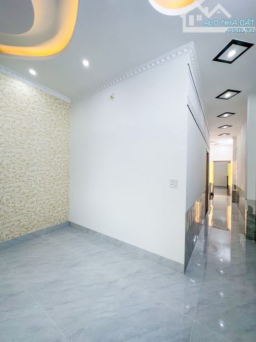 NHÀ TRỆT LẦU HẺM TỔ 3 Đ.NGUYỄN VĂN LINH CÓ SÂN RỘNG Ô TÔ GẦN ĐH Y DƯỢC, CHỢ BÀ BỘ - 11