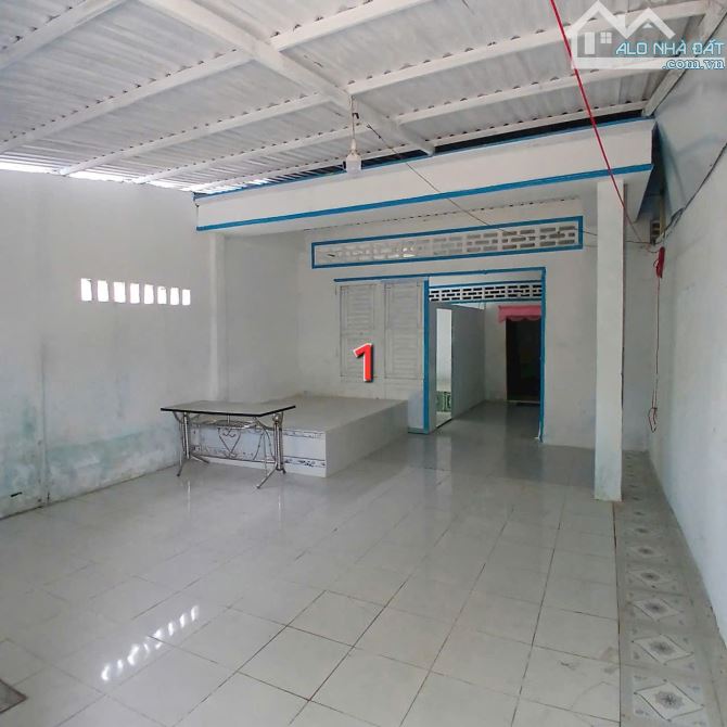 Nhà giá mềm gần khu dân cư 586 - 11