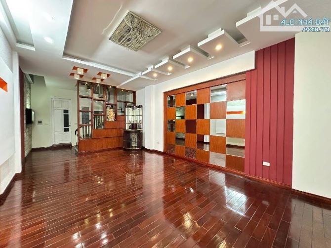 Bán nhà 76m2, 6 tầng Ngụy Như Kon Tum, lô góc 2 mặt tiền cực rộng, gara ôtô, hơn 23 tỷ - 1