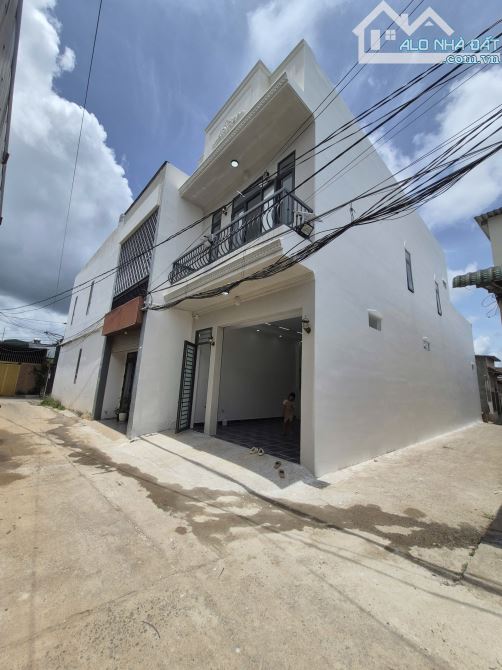 Bán nhà mê mới góc 2 mặt tiền hẻm 100 Amakhe , P.Tân Lập , TP BMT - 1
