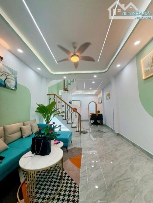 Gò Dầu Tân Phú,2 Tầng, Hẻm 4m, 56m2 (4 x 14) Sát Mặt Tiền ,Giá 5.9 Tỷ TL - 1