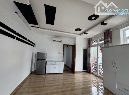 Nhà mới xây đẹp , NKKN quận 3 _ cách Hoàng Sa 10 m - 1