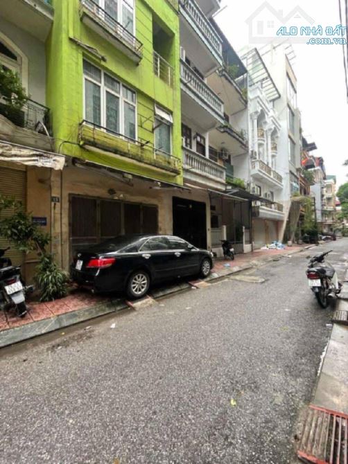 Cần bán nhà phố Hồng Hà , Ba Đình, 70m, 5 tầng, mặt tiền 4.4m, giá 18 tỷ. - 1