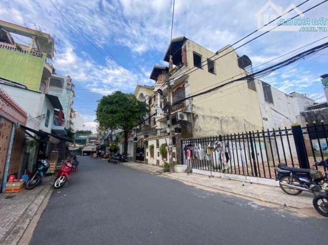 Khuôn đất tiện xây building văn phòng ngang 12 công nhận 437m2 tân bình khu sân bay - 1
