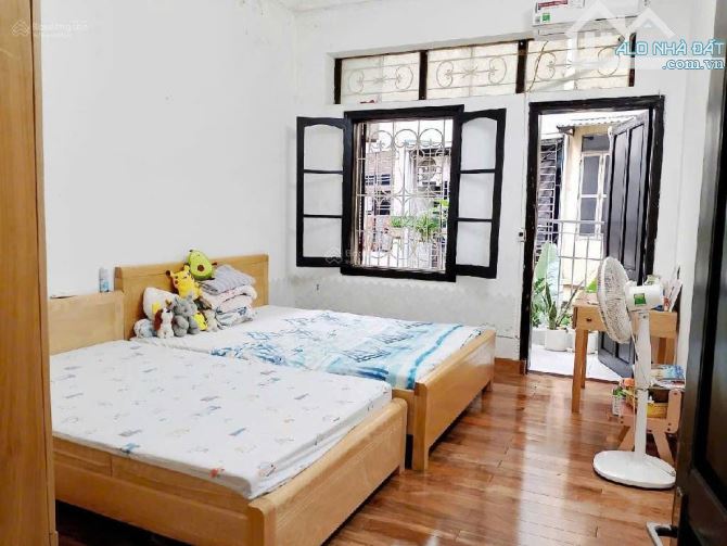 BMT: án nhà Hồng Hà Ba Đình.DT: 70M2 x 3 Tầng.MT: 5,8M.SĐCC..giá 22,9 tỷ - 1