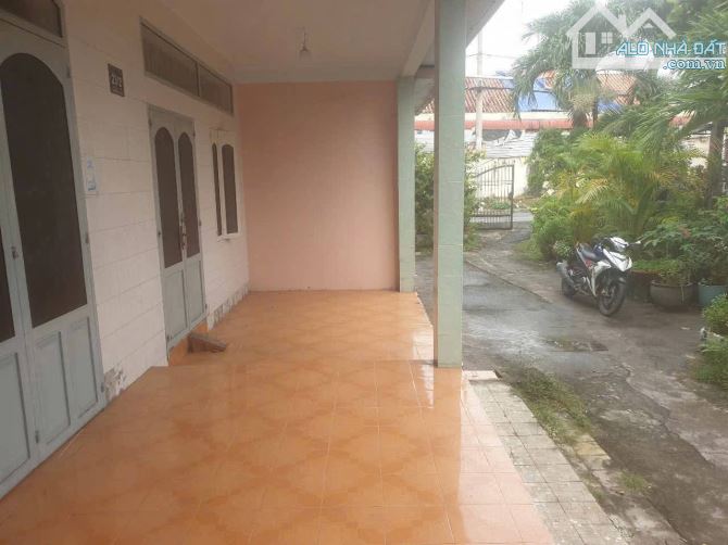 Bán nhà cấp 4 hẻm đường 102 p Tăng Nhơn Phú A Tp Thủ Đức - 1