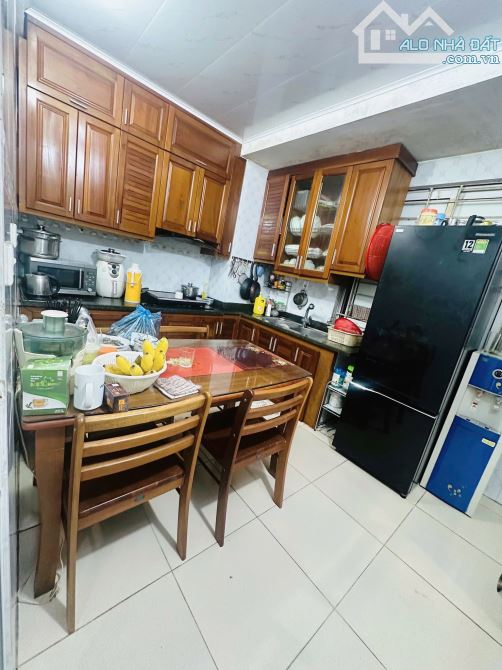 CĂN HỘ TẬP THỂ ĐẸP QUAN HOA, Ở LUÔN, RỘNG, THOÁNG, GẦN PHỐ, DT 70M2 GIÁ 4,7 TỶ - 1
