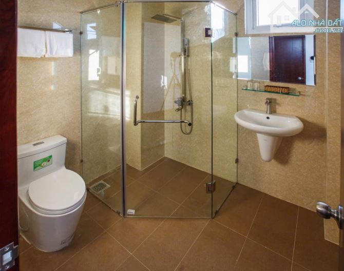 BÁN GẤP TOÀ CĂN HỘ 5 TẦNG KHÉP KÍN MẶT TIỀN VIEW BIỂN NGUYỄN TẤT THÀNH 🥰 - 1