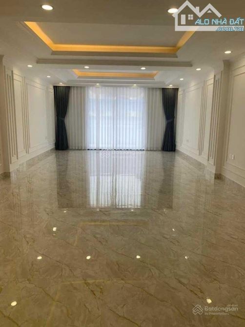 Cho thuê căn nhà phố Vũ Phạm Hàm, Diện tích 65m2 x 6,5 tầng thông sàn có Thang Máy - 1