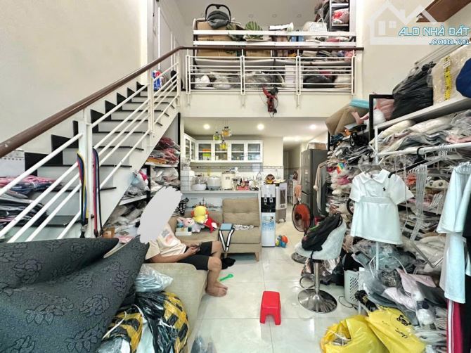KHU VIP LÀNG ĐẠI HỌC, XÔ VIẾT NGHỆ TĨNH ,NGANG HIẾM 4M - VUÔNG VỨC - HOÀN CÔNG ĐỦ - 1
