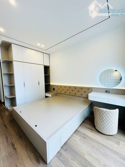 🏡 Nhà đẹp Bồ Đề – Long Biên ✨ Diện tích 34m² x 5 tầng, thiết kế hiện đại, không gian thoá - 1