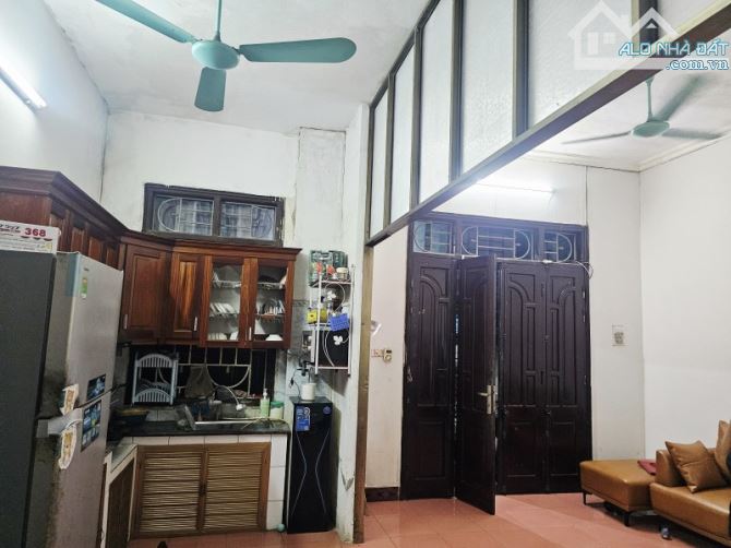Bán nhà 3 tầng cũ Nguyên Xá 125m x 12.5m MT, gần trục chính. Khách chia lô, CHDV dòng tiền - 1