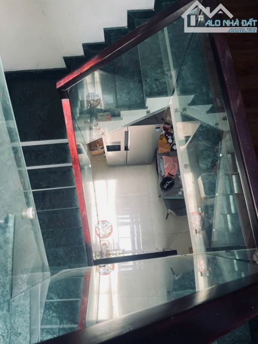 Bán nhà 1 trệt 3 lầu 68m2 thổ cư đường ô tô (P. Tân Tiến) chỉ 6,5 tỉ - 1