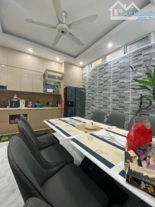 HIẾM, 35m2 x 5 tầng. 6.4T - CỔ NHUẾ - PHẠM VĂN ĐỒNG - SỔ VUÔNG, NHÀ ĐẸP - 1