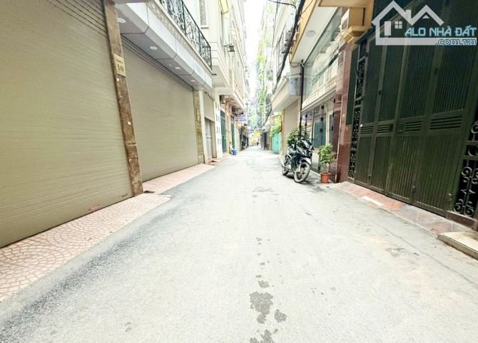Bán Nhà Xuân Đỉnh - Xách Vali Về Ở Ngay - Khu Vực Phát Triển - Tiện Ích Ngập Tràn 40m2 - 1