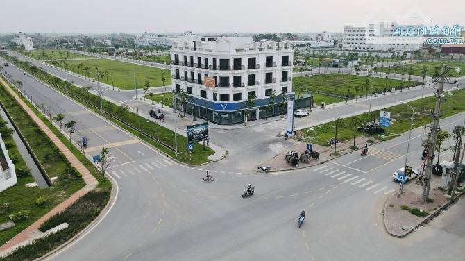 Cần bán lô đất hướng công viên, 90m2 , 1,65 tỷ, đường 2 ô tô tránh nhau, KCN Tiền Hải - 1
