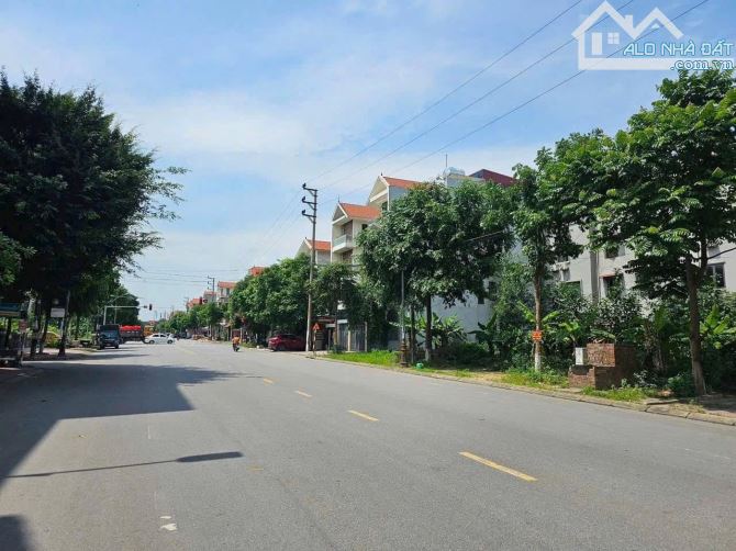 BÁN LÔ ĐẤT MẶT ĐƯỜNG 25m - Mạc Đĩnh Chi KĐT Đại Dương - 1