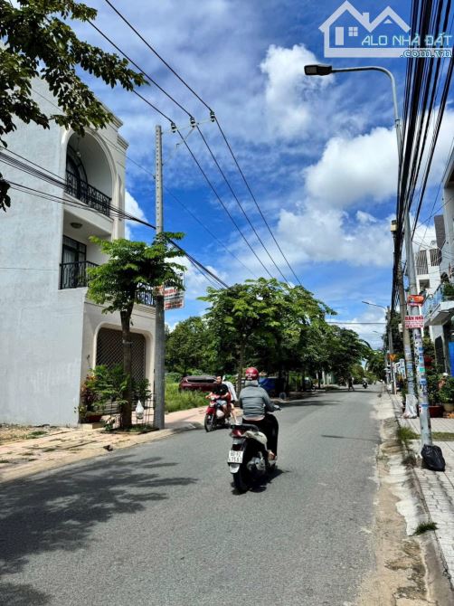 BÁN NHÀ 1 TRỆT 1 LẦU MỚI CỨNG – GẦN TÒA ÁN, ĐƯỜNG NGUYỄN DU – P. QUANG VINH, BIÊN HÒA - 1