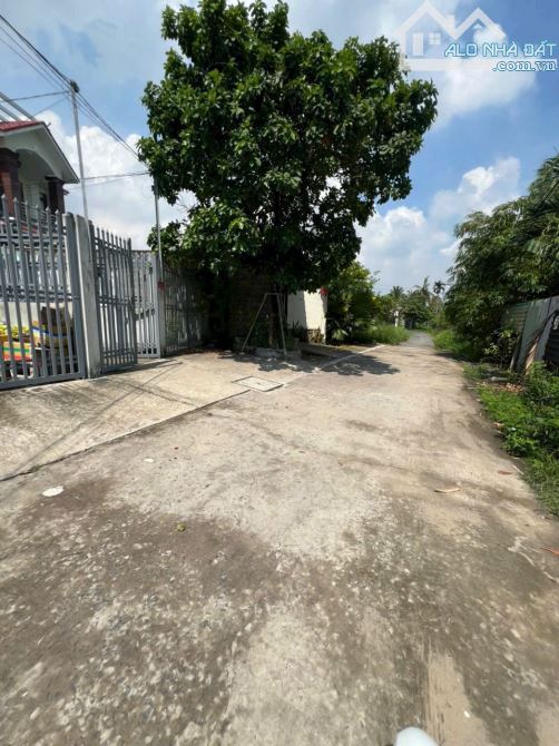 Bán lô đất 320m2 hẻm 224 đường Vườn Lài An Phú Đông giá đầu tư đường 8m - 1