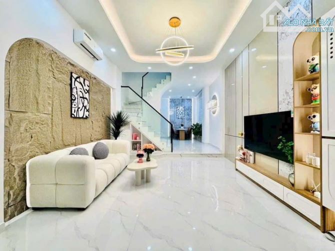 Chủ cần bán nhà 48m2 Lê Trực xây 1 trệt 2 lầu. Hẻm 4m hơn, sổ hồng hoàn công. Giá 2 tỷ 350 - 1
