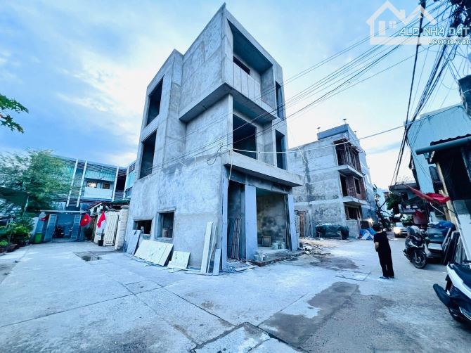 NHÀ MỚI 3 TẦNG 2 MẶT KIỆT OTO GẦN ĐƯỜNG TRẦN CAO VÂN - 1