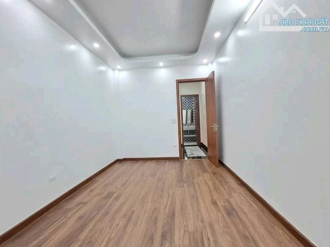 nhà đẹp cách hồ linh quang 50m lô góc, nhà 5 tầng, giá chỉ 9.3 tỷ - 1