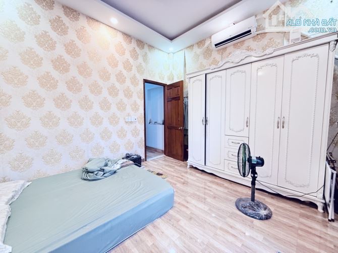 💥 VỊ TRÍ ĐẮC ĐỊA GIÁP TÂN PHÚ - 50M2 - 4 Tầng - 4PN - HẺM XE HƠI - CHỈ NHỈNH 6tỷ - 1