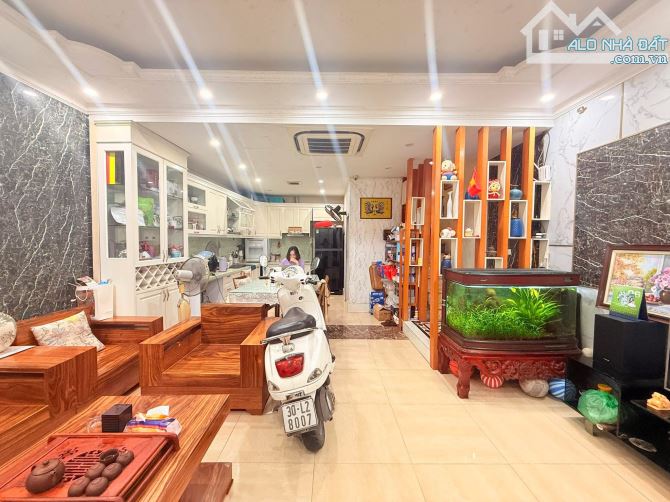 BÁN NHÀ HOÀNG HOA THÁM – Ô TÔ ĐỖ CỬA – DT 47M², 5 TẦNG, MT 5.1M – GIÁ 13.5 TỶ - 1