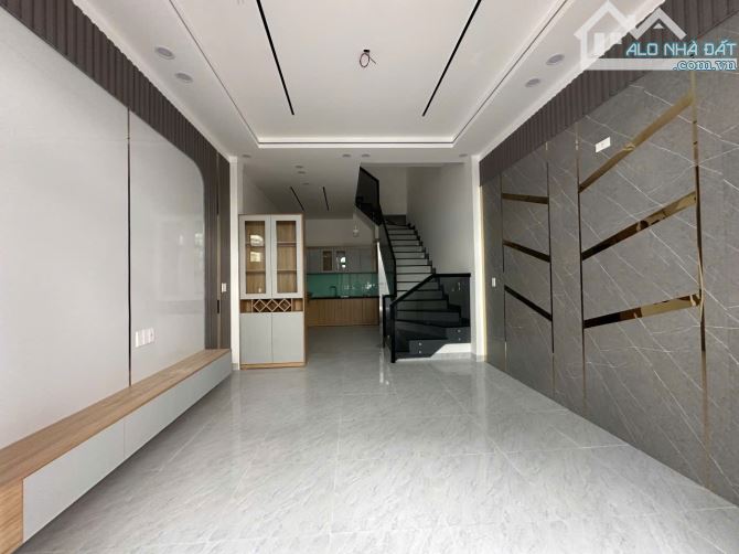 Bán nhà 1T1L mới tinh, SR,TC, gần GX Thuận Hoà – Tân Phong, chỉ 3 tỷ 650 - 1