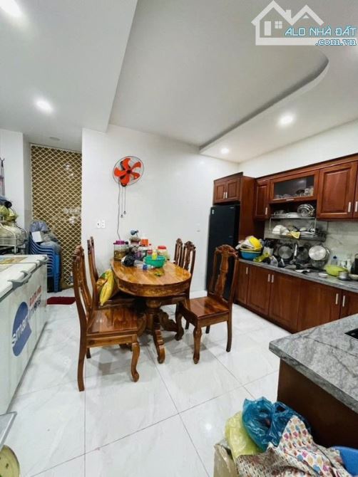 BÁN NHÀ - 205M2 - 5 TẦNG - VỪA Ở VỪA KINH DOANH - 17 TỶ HƠN - 1