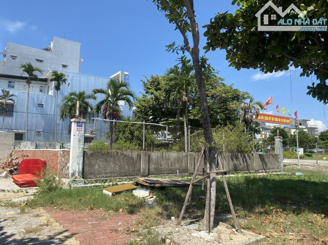 Cho thuê lô đất góc 2 mặt tiền đường Nguyễn Tất Thành - Vị trí gần Nguyễn Sinh Sắc - 1