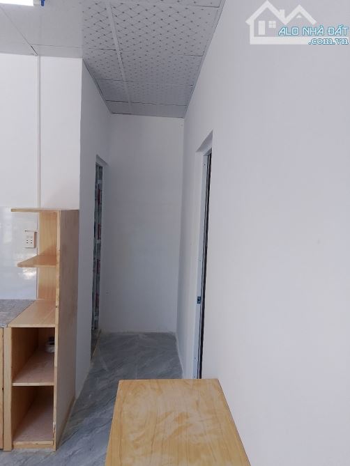 🎉🎉Nhà 3 lá cấp 4 đẹp , 1p khách , 2 phòng ngủ, bếp và wc mới căn. - 1