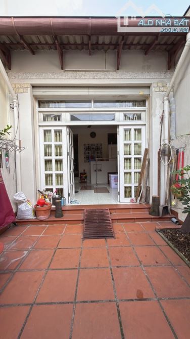Đường số 5, BHHòa A,  Bình  Tân. DT 4 x 18, 2 tầng. Giá 4,96 tỷ TL.   - - 1