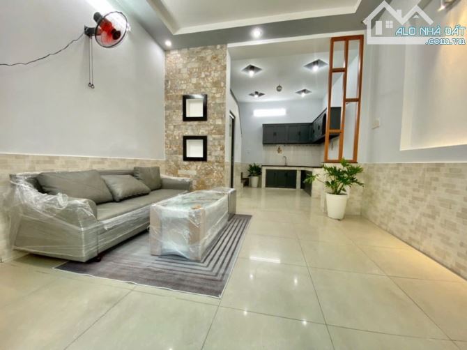 Bán nhà 2 tầng gần Aeon Tân Phú, DTSD 48m2 nở hậu, hẻm xe hơi 5m, nhỉnh 3 tỷ - 1