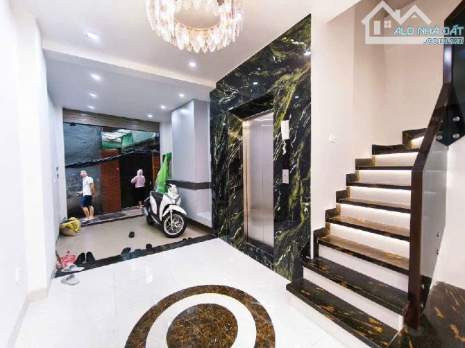 Bán nhà 7 tầng lô góc, ô tô đỗ cửa, gần cầu Chương Dương- Long Biên. DT 60m2 x Giá 11.5 tỷ - 1