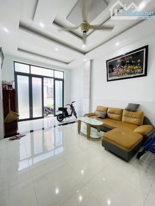 Bán nhà mới 2 tầng HXH dt 4x15.5m, Thạnh Xuân 32, Thạnh Xuân, Quận 12, Giá nhỉnh 4 tỷ TL - 1