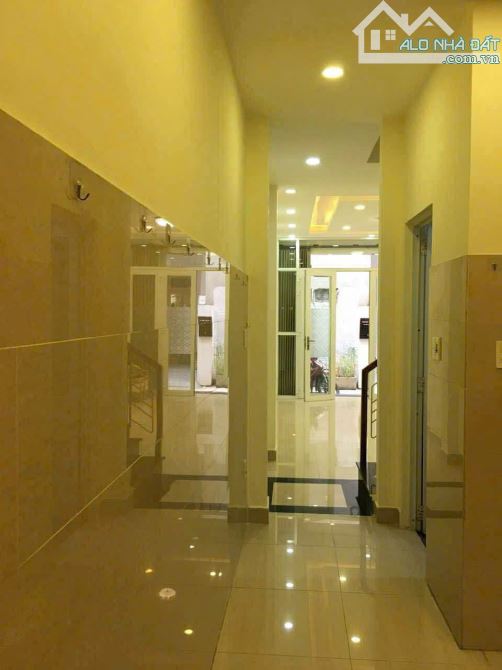 Cho thuê nhà 3 tầng kiệt Lê Hồng Phong, Hải Châu. DT 55m2. DTSD 150m2. Giá 12 triệu - 1
